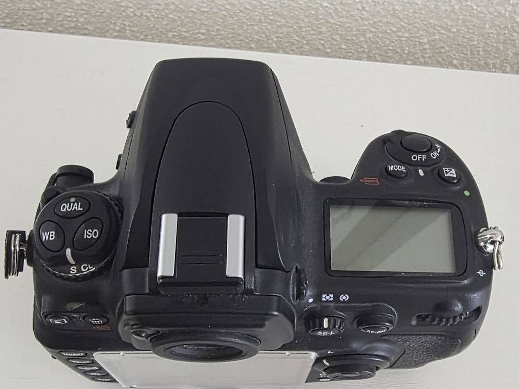 Fotocamera: Nikon D700  Professionelle DSLR-Kamera – Usato da Niederweningen venduto da Haeberen 3