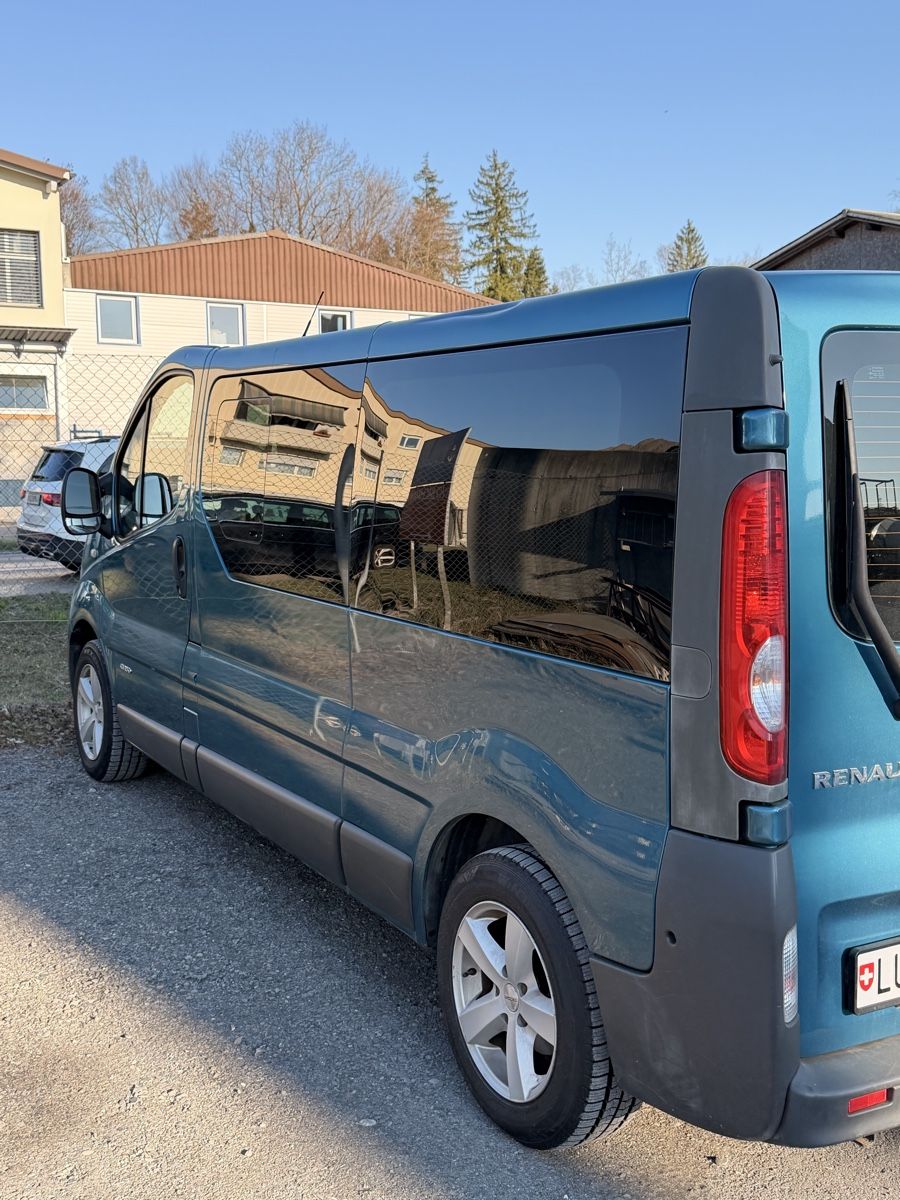 Renault Autos: Renault Trafic Camper Ausbau, Standheizung, Top Zustand! – Gebraucht aus Ebikon von ach_plx8 1