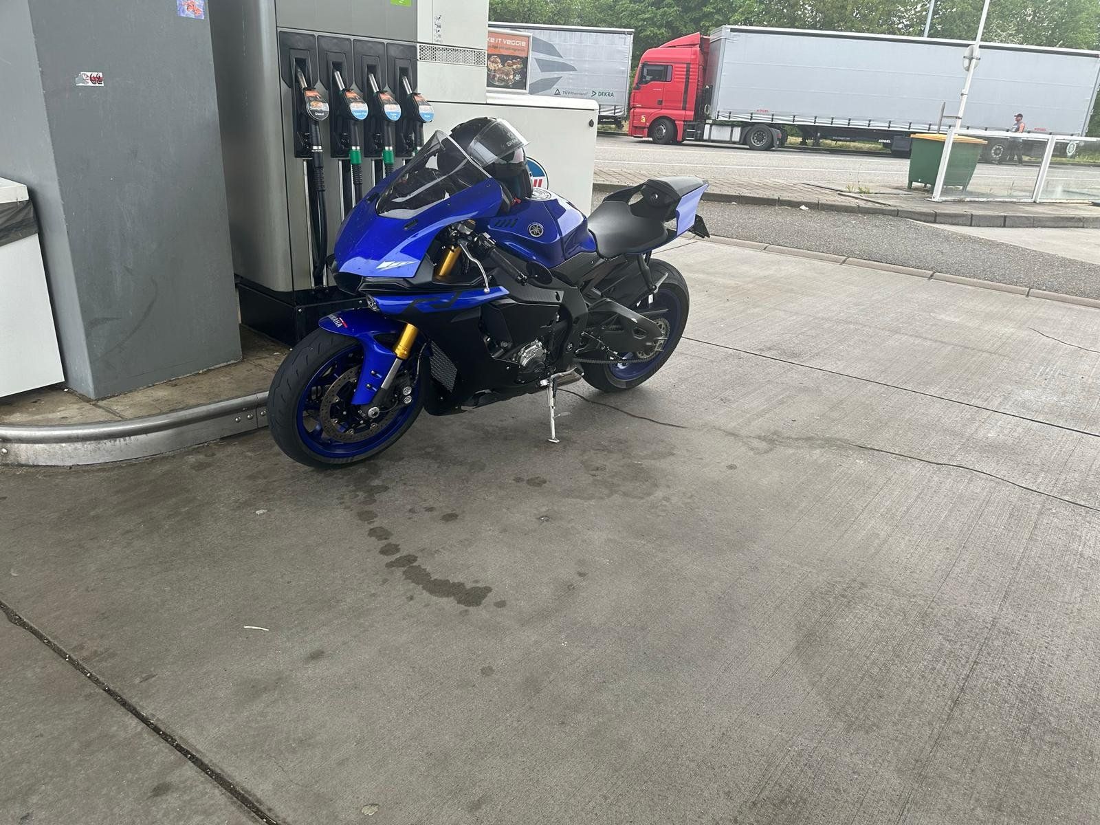 Yamaha Strasse: YAMAHA YZF-R1 SPORT – Gebraucht aus Sulgen von binimontana 6