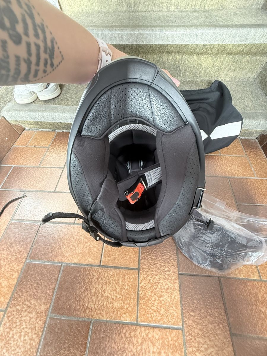 IXS Helme & Visiere: Casque IxS femme – Gebraucht aus Cousset von Andre93mendes 1