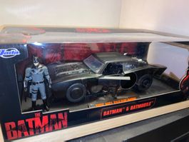 Batman Figur & Batmobile 1/18 Try Me!