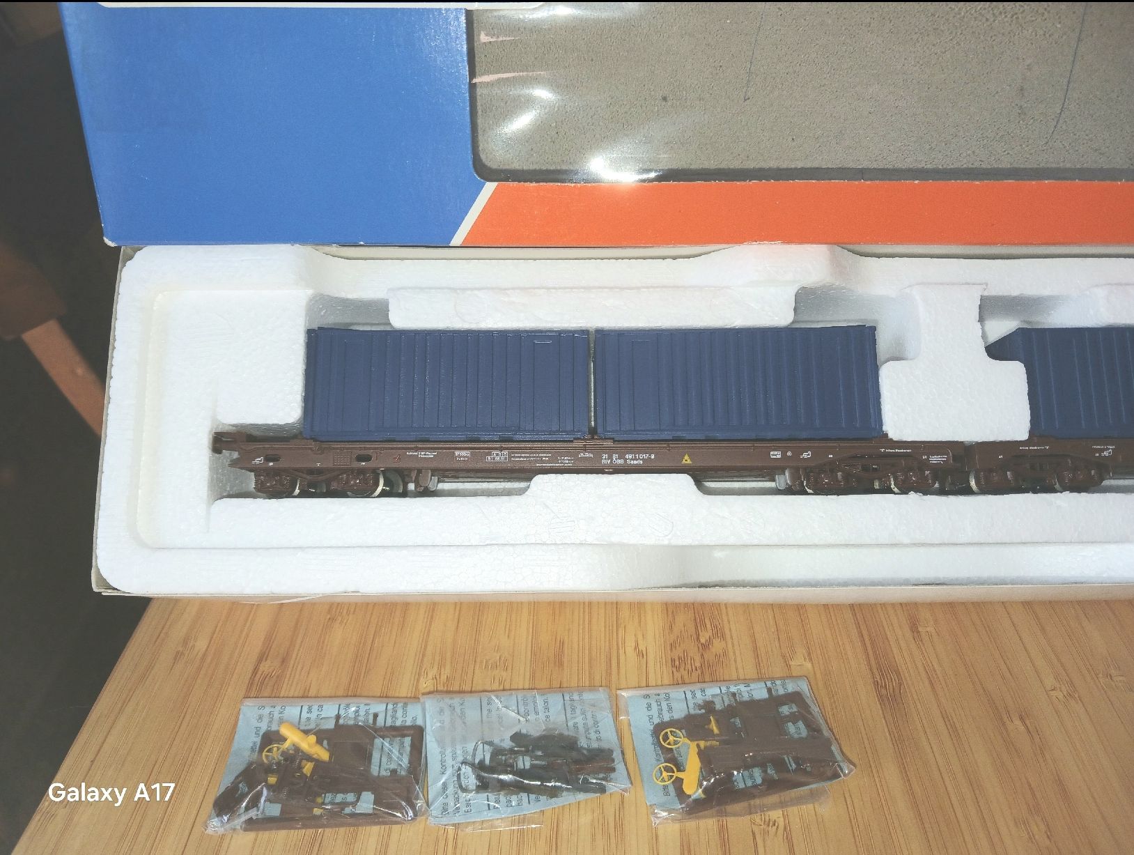 ROCO H0 46563 -1 Wagon à Conteneurs ÖBB 