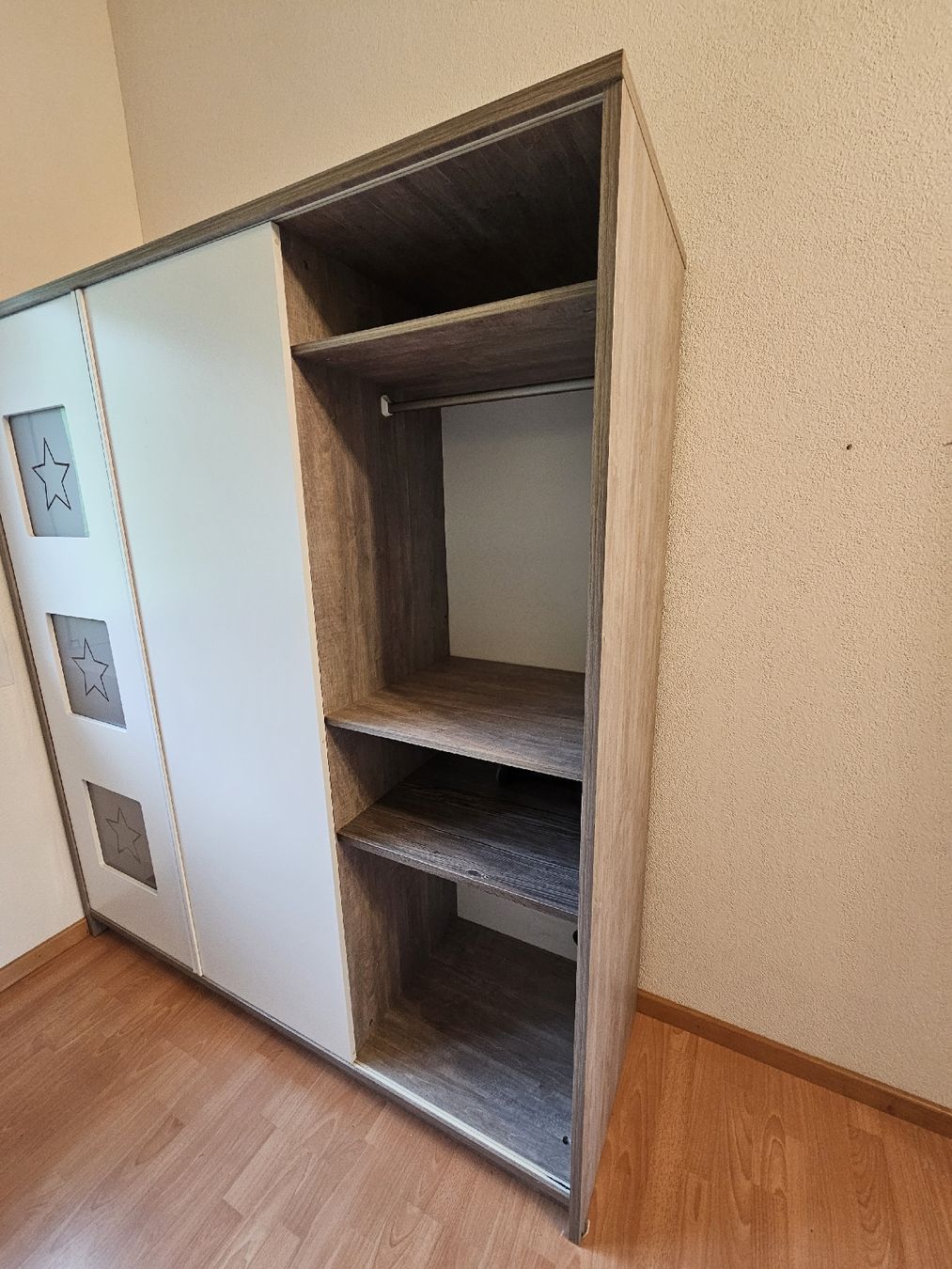 Armadi: Kleiderschrank fürs Baby oder Kinderzimmer – Usato da Seewen SZ venduto da Gringo1810 5