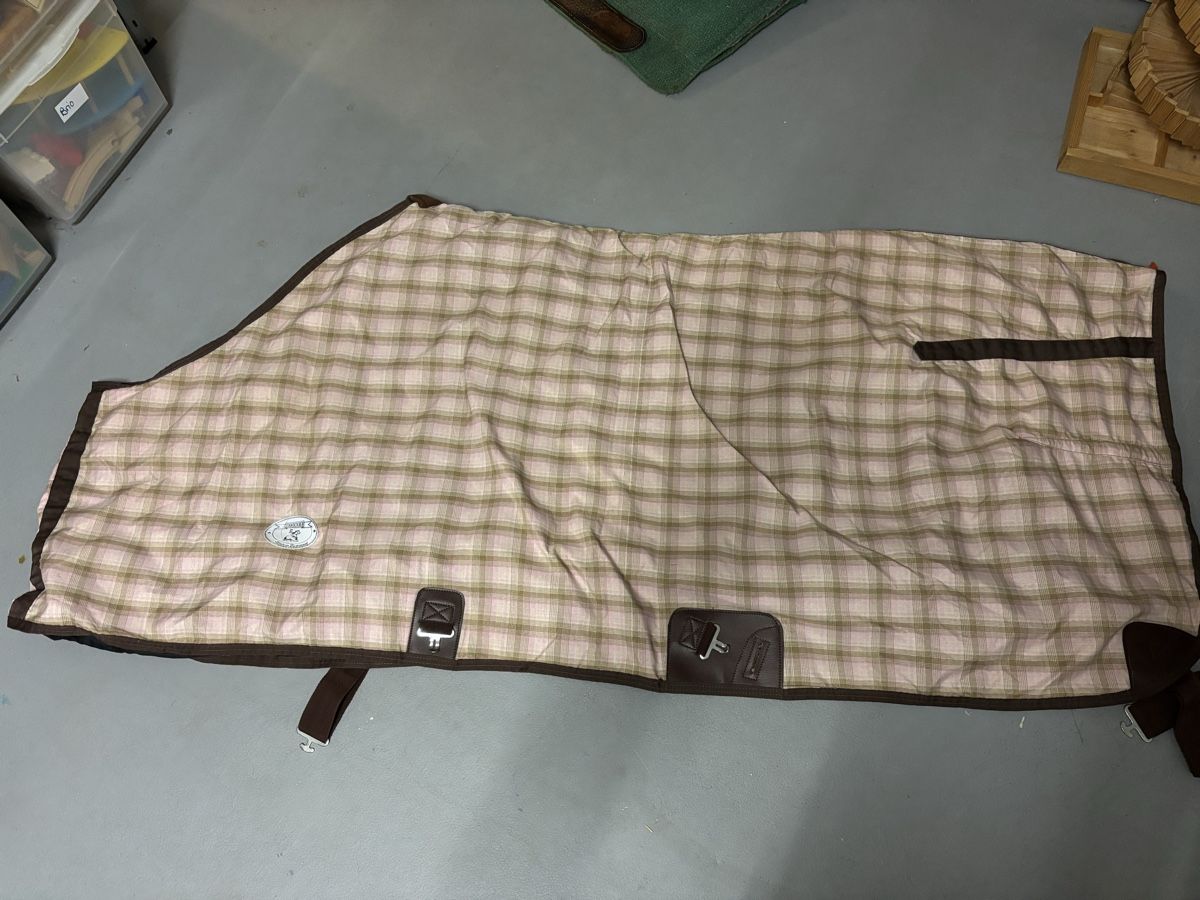 Coperte: Bisbee Pferde Winterdecke, Grösse 78", Top Zustand! – Usato da Möriken AG venduto da Jamas76