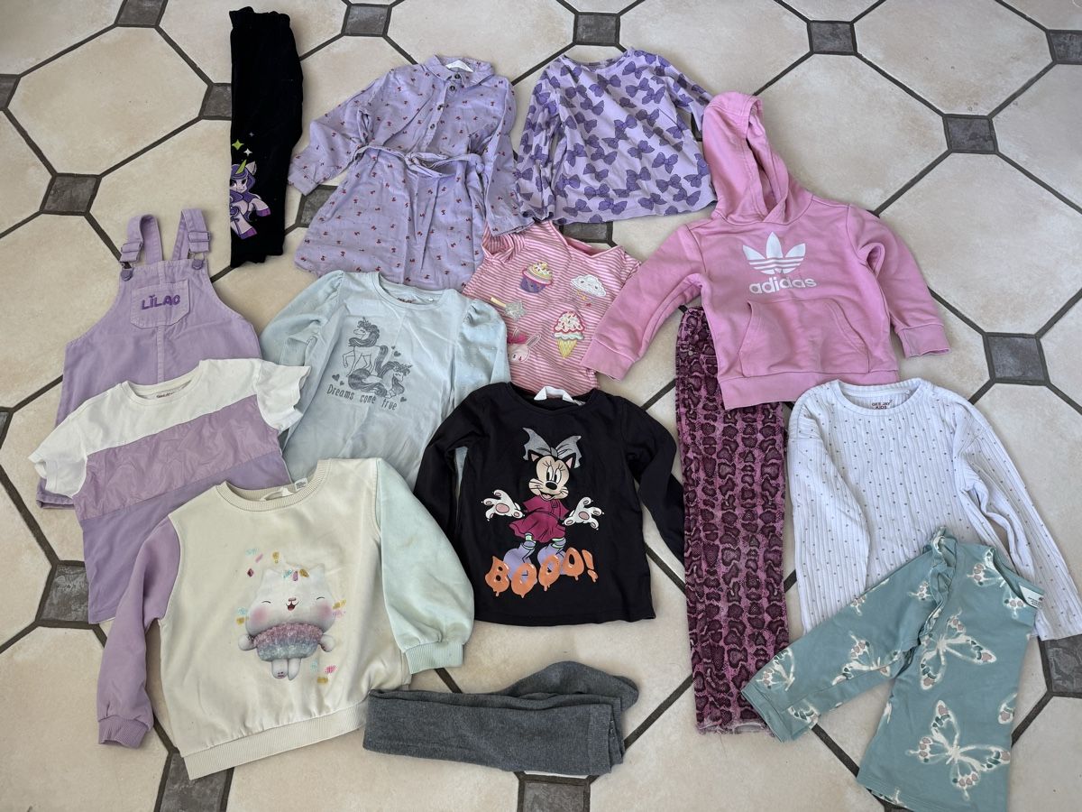 H&M Kleiderpakete & -sets: Clothes set size 110 – Gebraucht aus Blonay von art_7f87