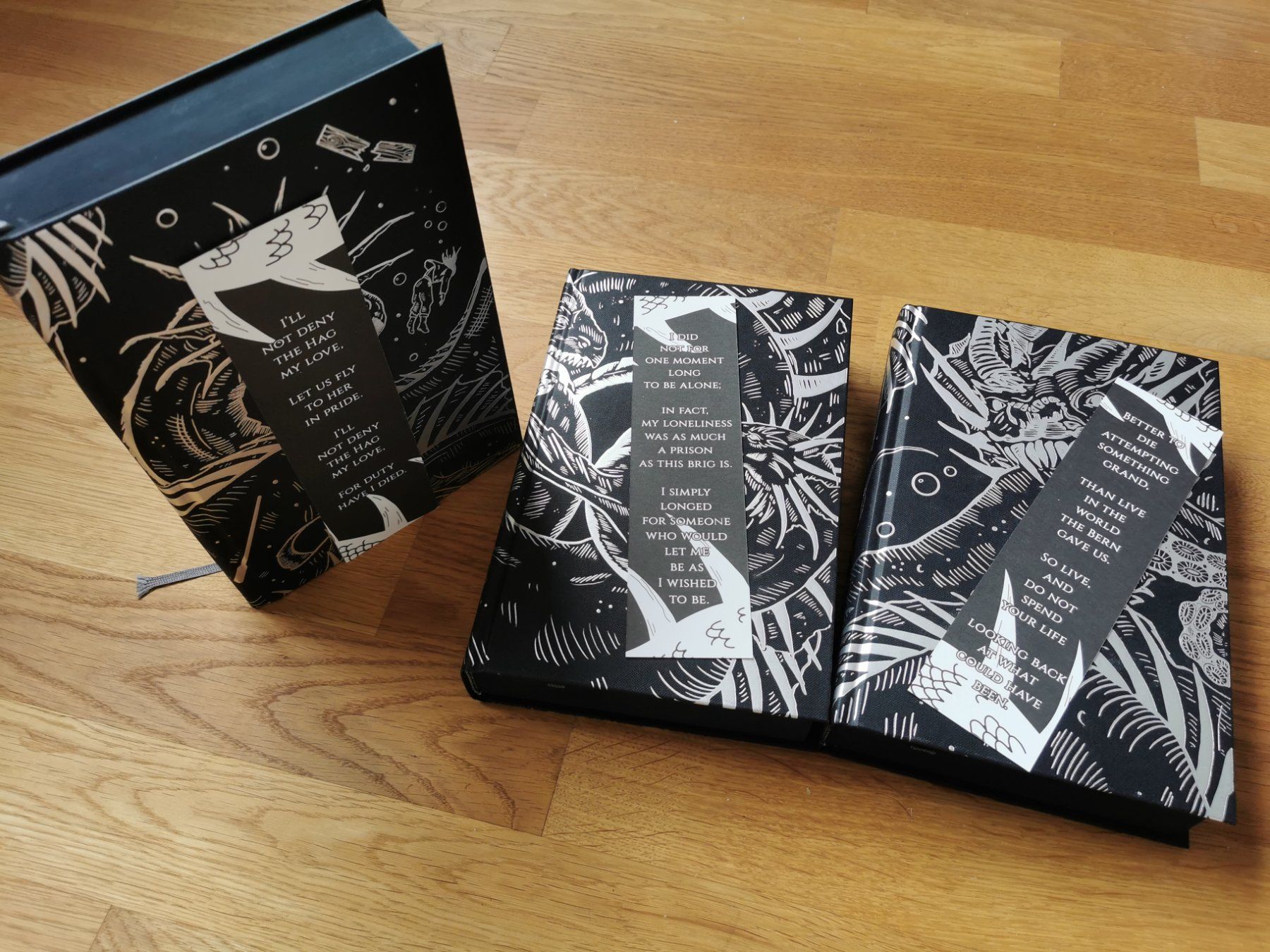 Libri: The Tide Child Trilogy - Limited Edition The Broken Binding – Usato da Veytaux venduto da lelivreouvert 6