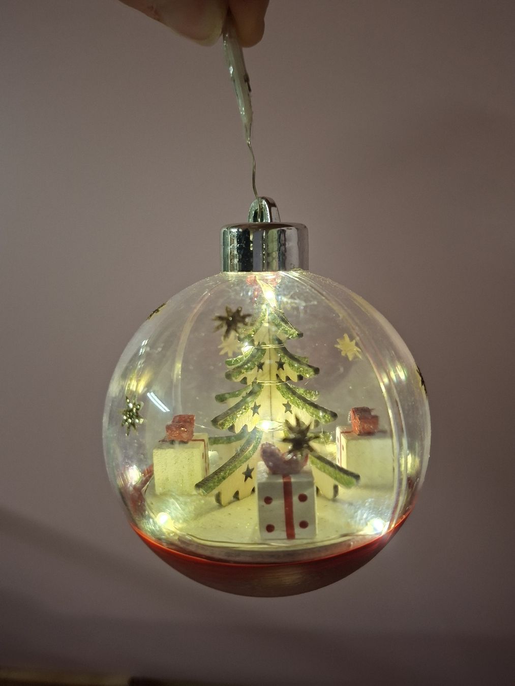 Tutte le decorazioni: neu: 2 Weihnachtskugeln mit Licht – Nuovo (secondo la descrizione) da Nassen venduto da verrueckt 1