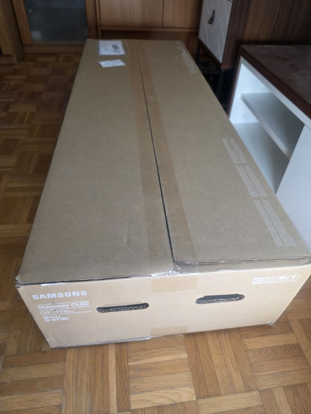 Samsung Monitor: Samsung Odyssey G9 Oled 49" G95SD NEUF – Nuovo e nell'imballaggio originale da Bulle venduto da Christophe1080 5