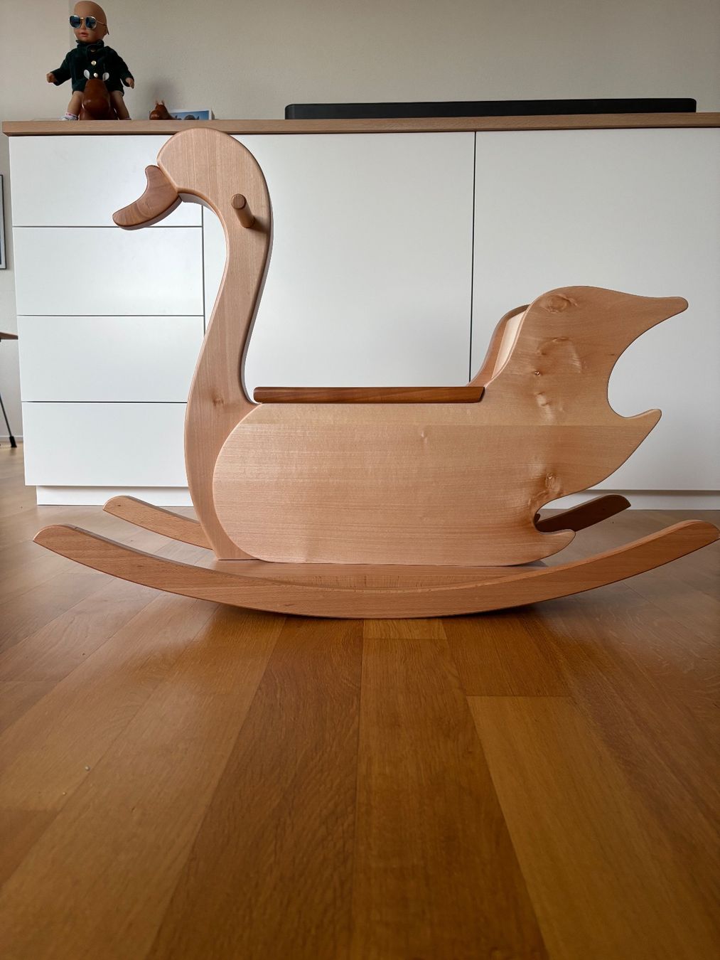 Jouets: Schaukelschwan aus Holz – D'occasion à Arlesheim par verusch 1