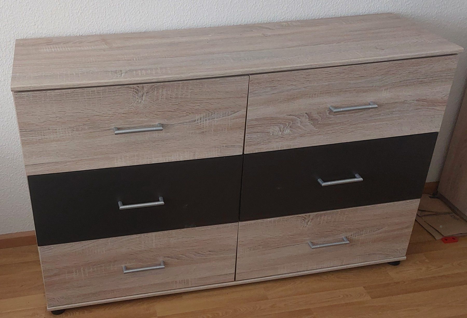 Commodes: Kommode mit 6 Schubladen, guter Zustand – D'occasion à Allschwil par akbarfarshori
