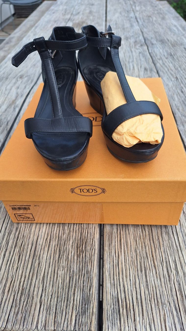 Tod'S Scarpe da donna: Schwarze TOD'S Keilabsatz Sandale – Usato da Widnau venduto da punto311 1