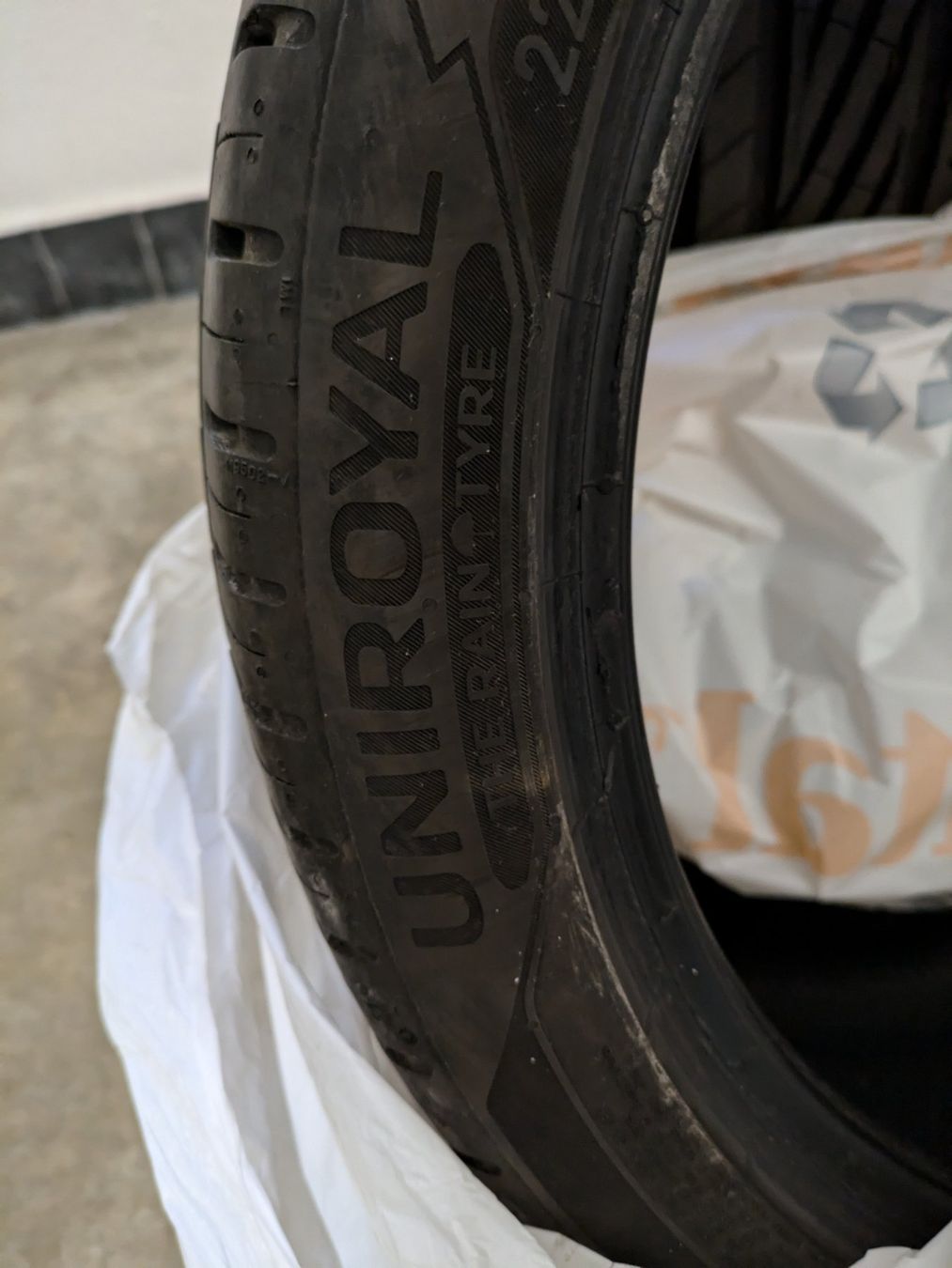 Uniroyal Pneumatici & Ruote complete: Lot de 4 pneus été UNIROYAL 18" – Usato da Corsier-sur-Vevey venduto da ironcut 2
