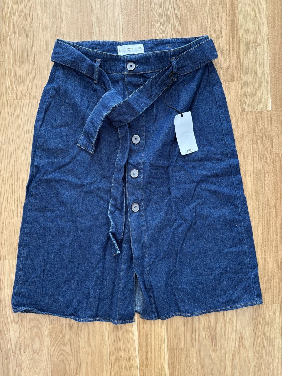 Mango Gonne: Mango denim skirt new with tags size M – Nuovo e nell'imballaggio originale da Worblaufen venduto da ble_8s65