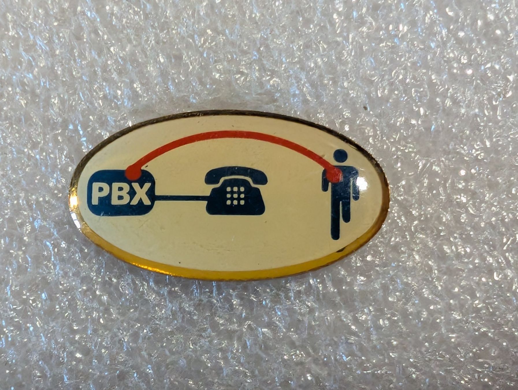 Plaketten & Abzeichen: Ansteckpin 288: PBX – Gebraucht aus Oppligen von Pin-Fall-Shop