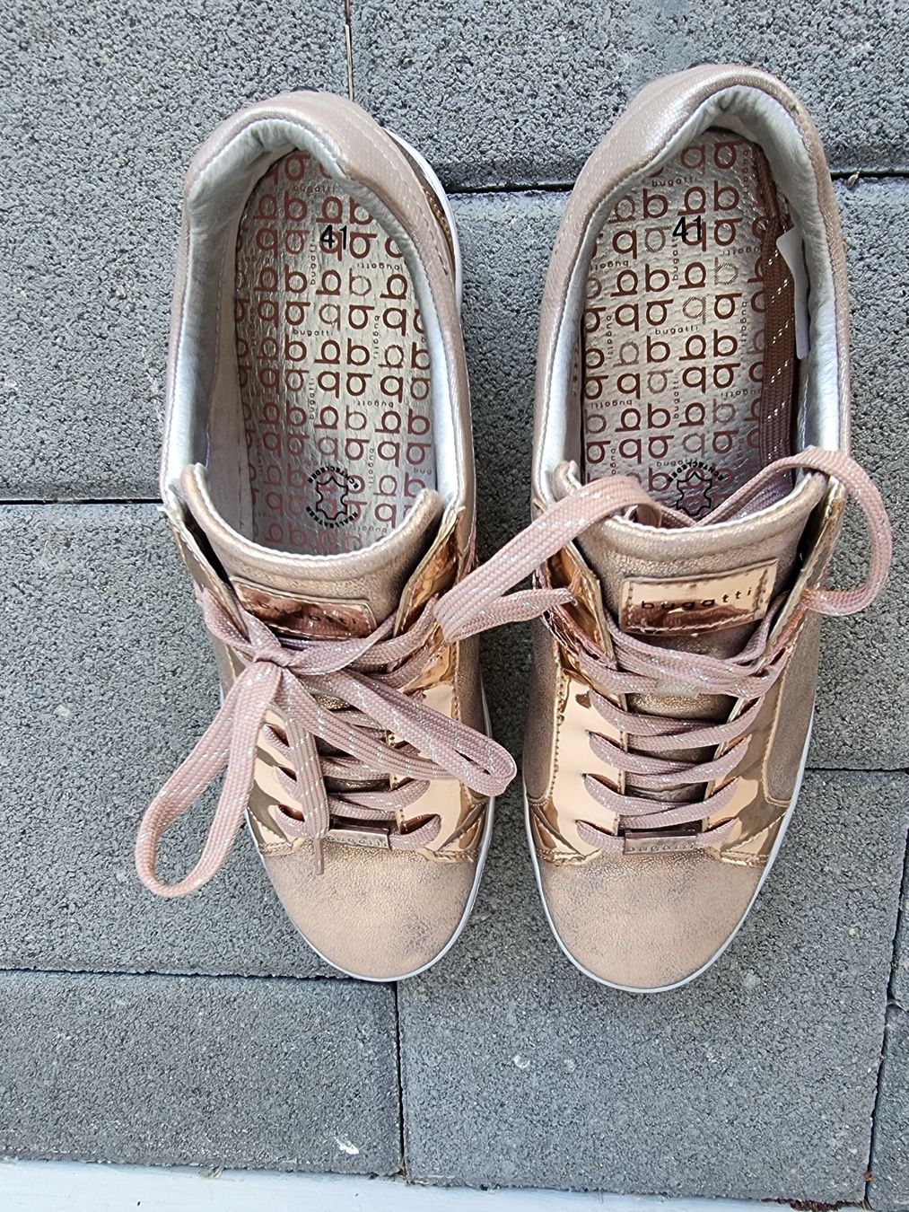 Bugatti Damenschuhe: BUGATTI sneakers femme, p.41 – Gebraucht aus St-Gingolph von GoldenKeys 2
