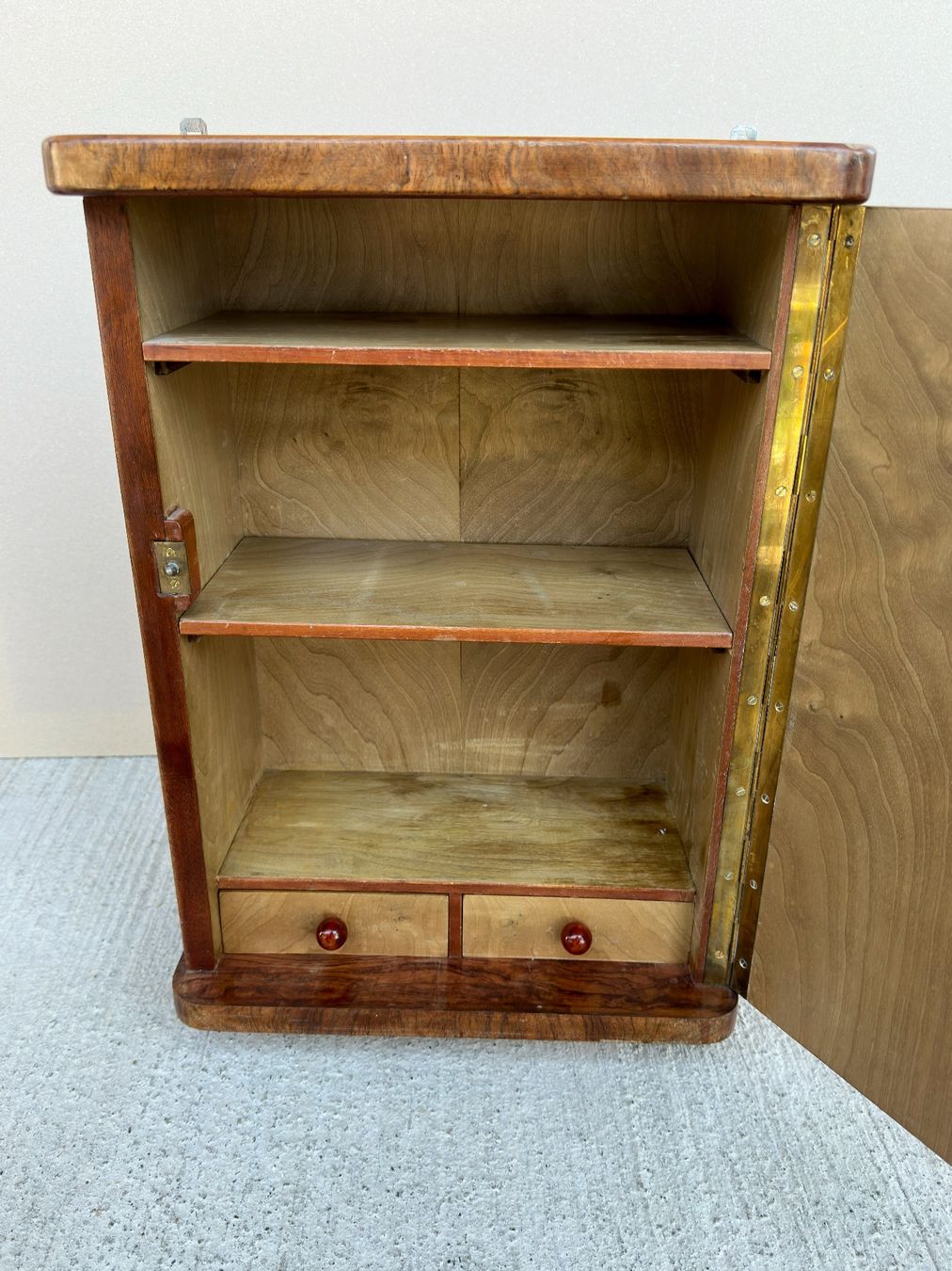 Armadi: Apotheker Schrank – Usato da Zürich venduto da Knob 1