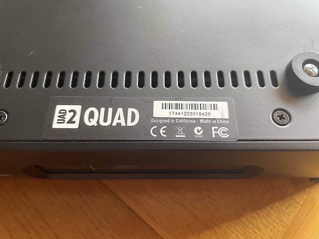 Universal Audio Attrezzatura per studi di registrazione: UAD satellite quad TB2 – Usato da Lausanne venduto da toni729 2