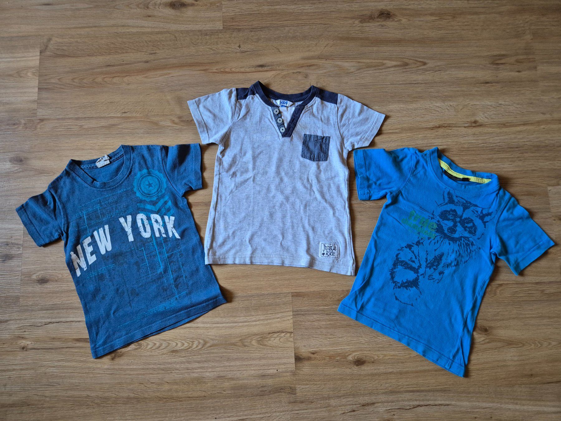 Lotti & Set di vestiti: Kleiderset Sommer Gr. 110 ab CHF 1.- – Usato da Giswil venduto da 0G6 6