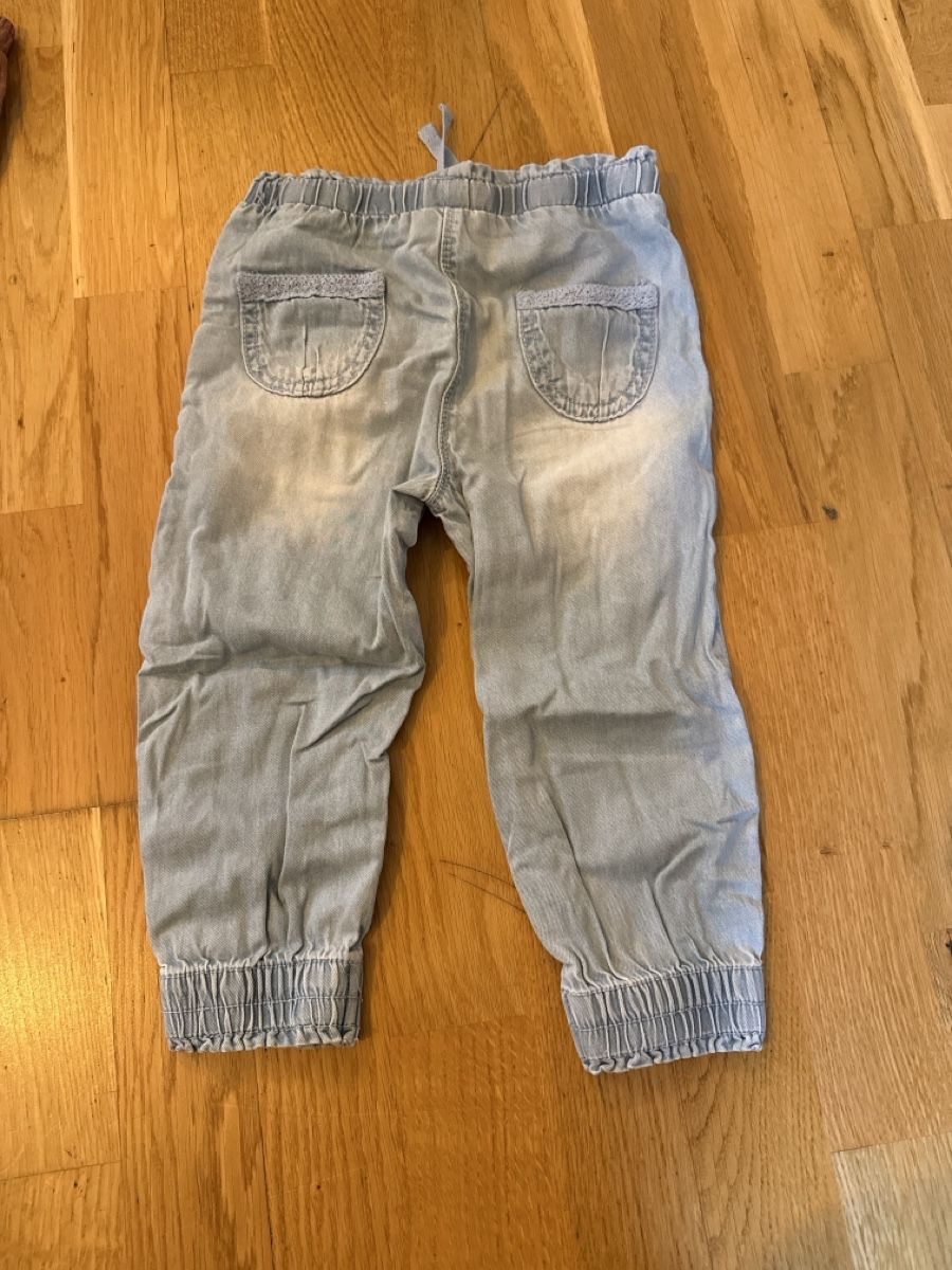 Pantaloni: Jeans dünn Gr. 86 – Usato da Ottikon venduto da Domito 1