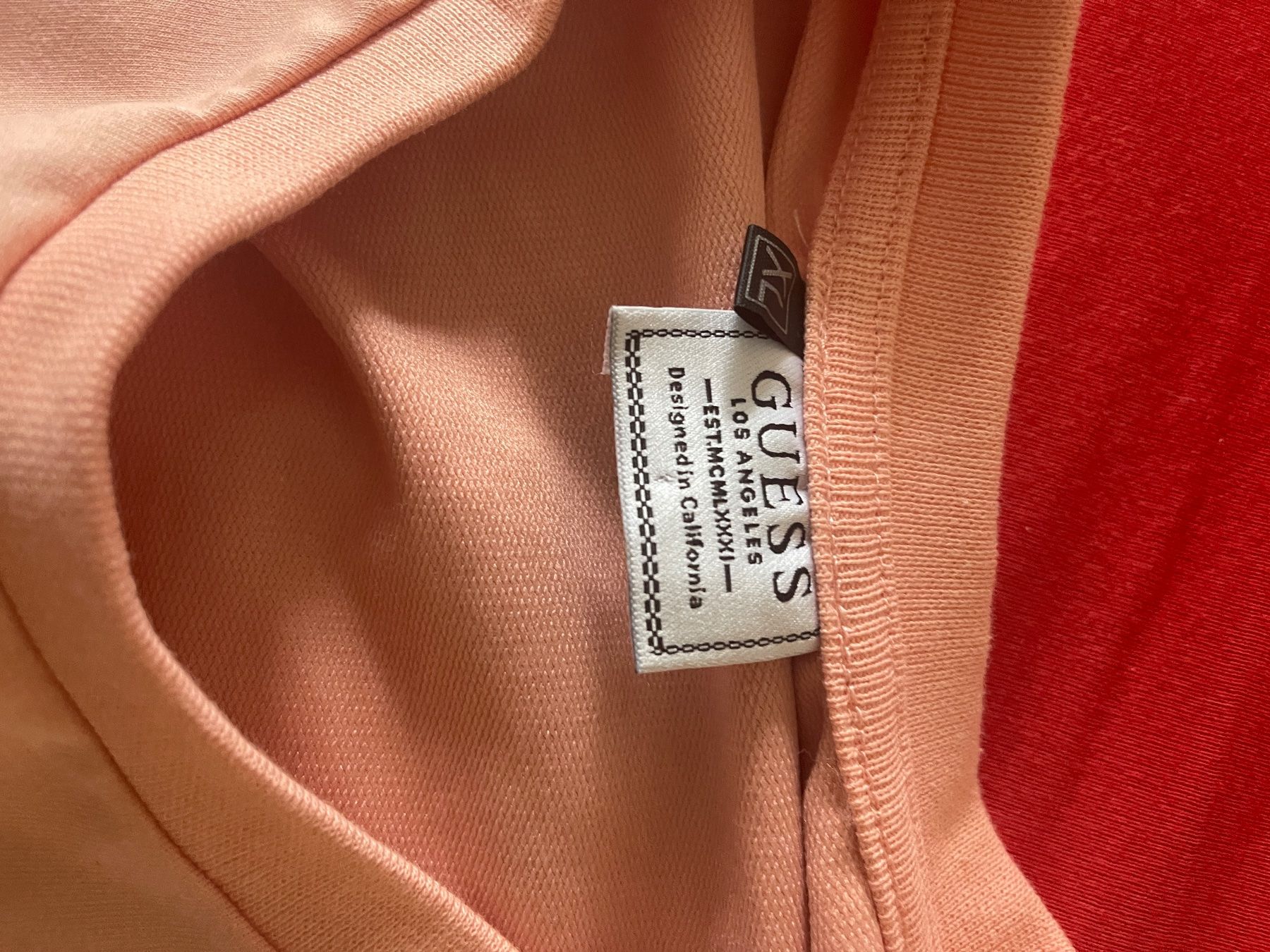 Top: Guess Top, passt für L – Nuovo (secondo la descrizione) da Bolligen venduto da Aquella71 1