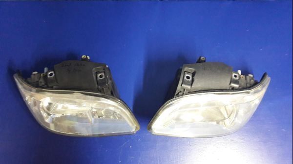 Seat Fari: Seat Ibiza Scheinwerfer li+re – Usato da Ibach venduto da Zingi73 2
