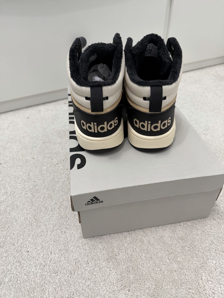 Adidas Scarpe da uomo: Adidas Hoops 3.0 Mid 43 1/3 = 42 – Nuovo e nell'imballaggio originale da Embrach venduto da niz_8sff 2