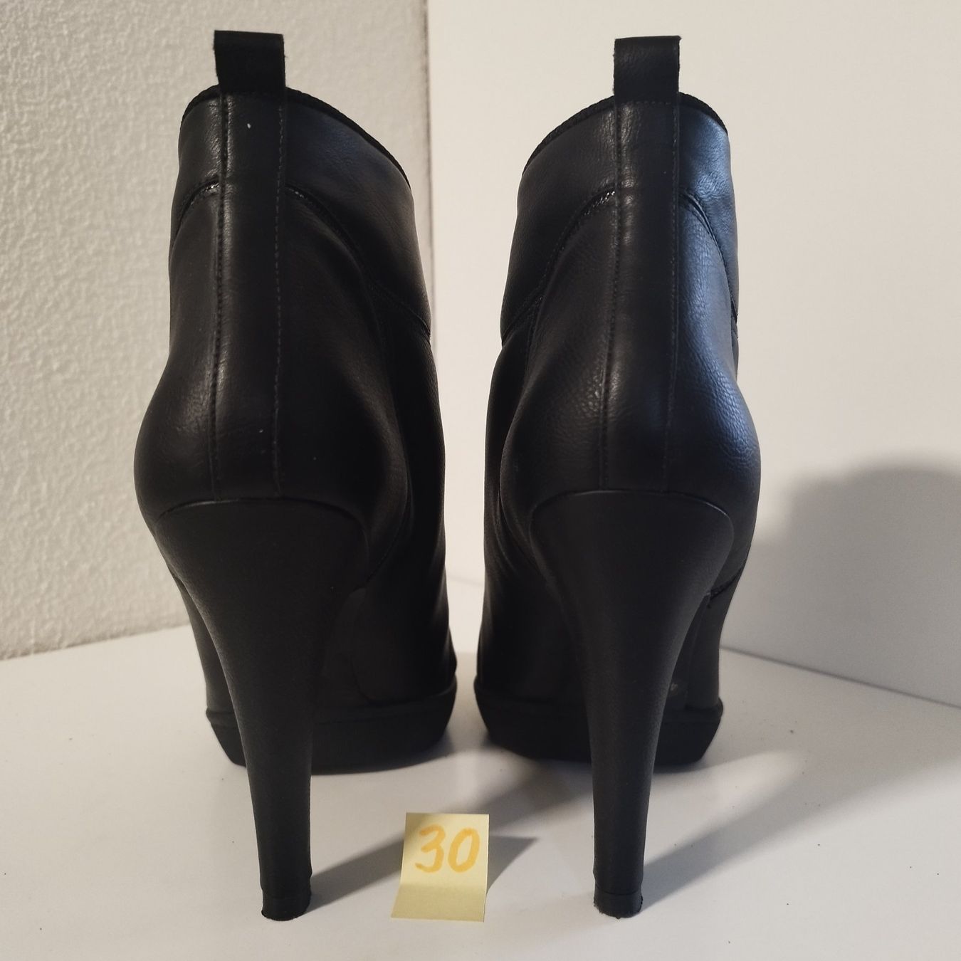 Guess Damenschuhe: Guess Stiefelette Neu Gr.41 – Neu (gemäss Beschreibung) aus Weiningen ZH von traudl102 3