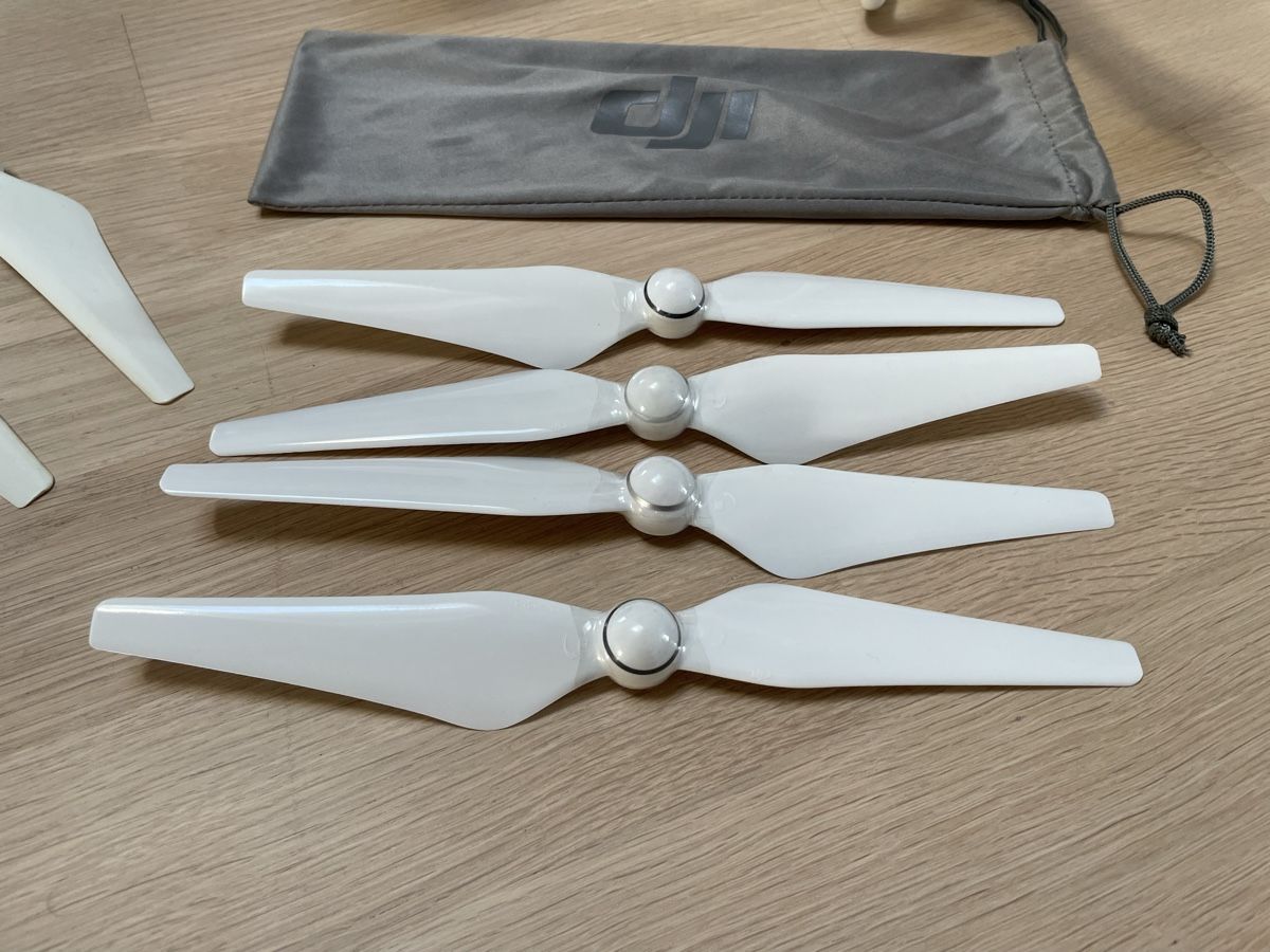 DJI RC Kits de montage: DJI Phantom 4 – D'occasion à Elgg par FrauNici 5