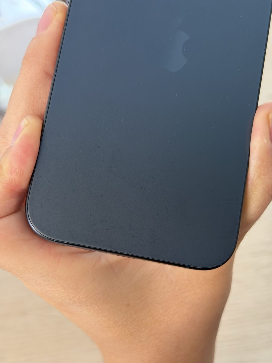 Apple Portables: Apple iPhone 15 Pro 128 Go – D'occasion à Enges par ws5w21 2