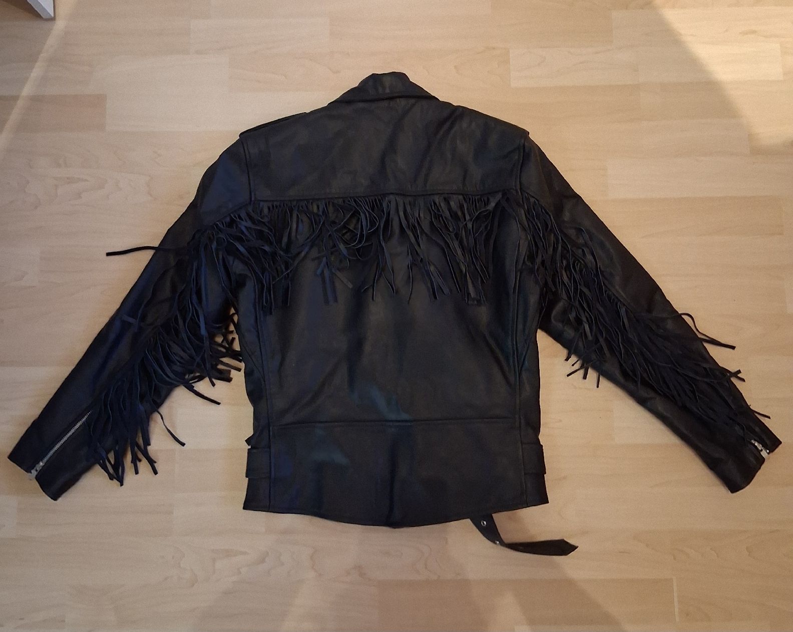 Giacche: Lederjacke "Classic Style" mit Fransen – Usato da Schänis venduto da ManuJudge 1