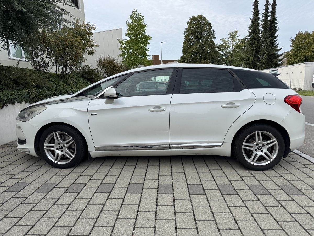 DS Automobiles Automobili: Citroen DS 5 2.0HDi – Usato da Amriswil venduto da sd123 1