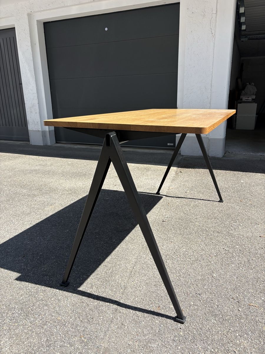 Hay Scrivanie: HAY Pyramid 01 Schreibtisch 140x65 – Usato da Zürich venduto da chloe26 1