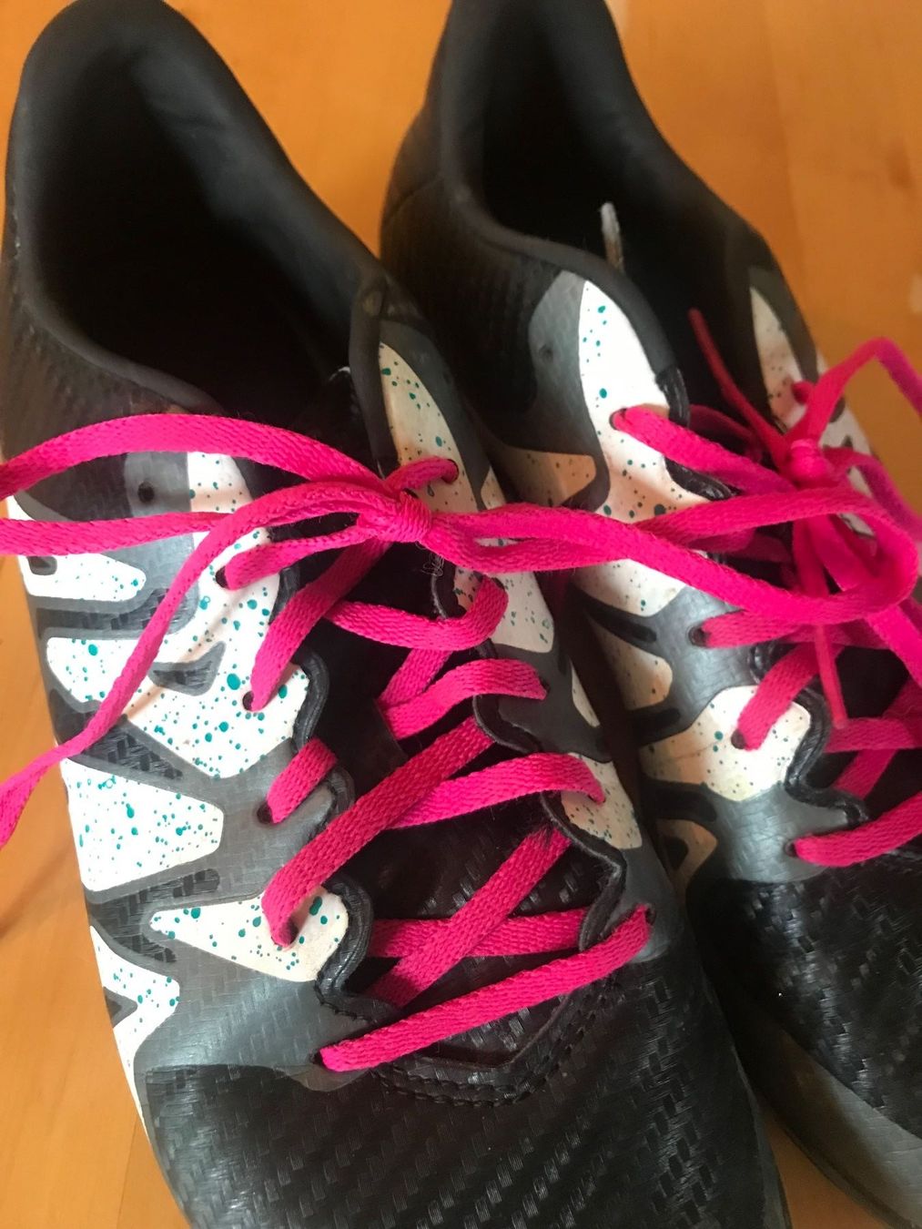 Adidas Scarpe da uomo: Adidas Hallenturnschuhe – Usato da Spiez venduto da HomeShoppingSpiez 1