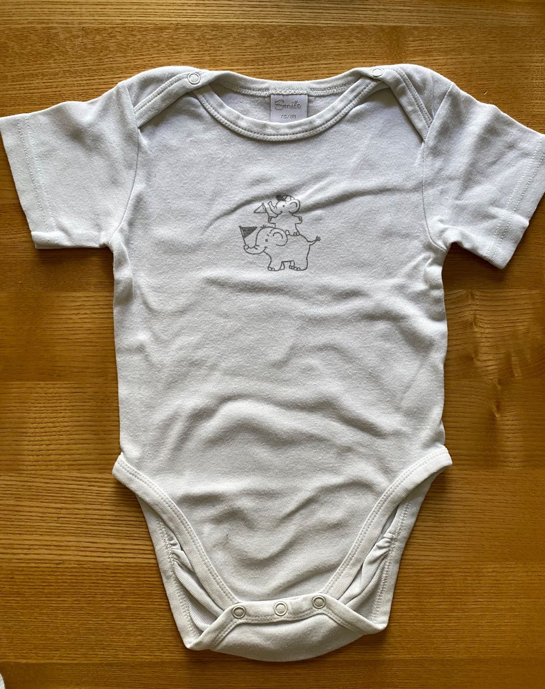 Migros Biancheria intima: Body kurzarm Gr 74 von Smile – Nuovo (secondo la descrizione) da Allschwil venduto da yvo-sch
