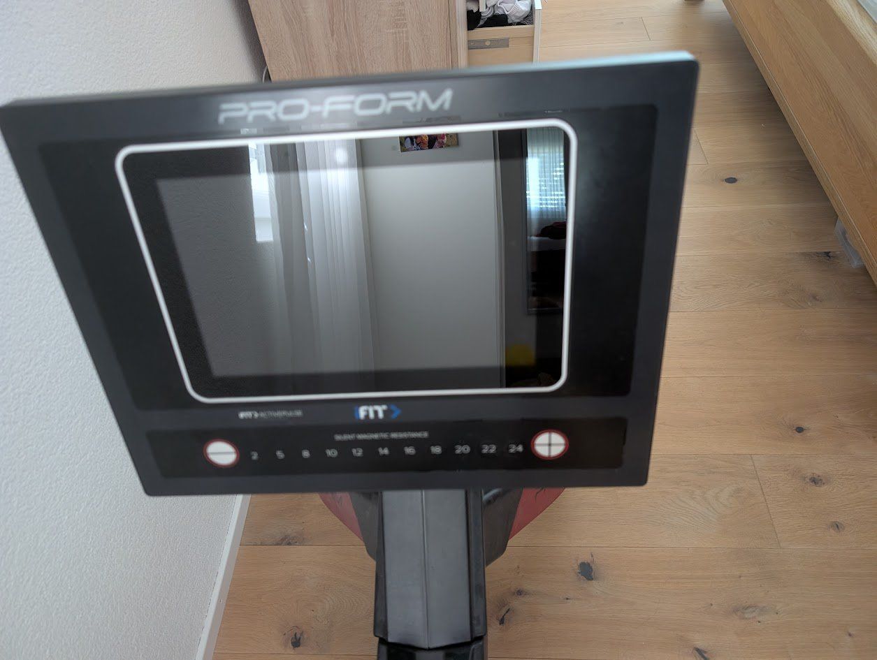 Decathlon Hometrainer: PROFORM - Rudergerät Carbon Pro10 – Usato da Möriken AG venduto da sebastianbachmann 4