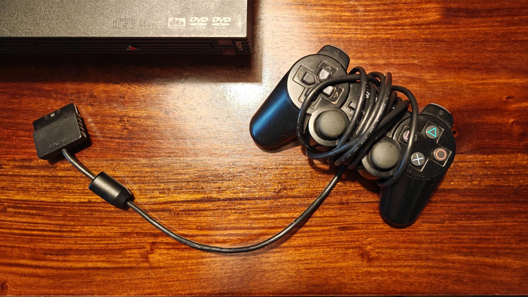 Sony Console: Sony PlayStation 2 SCPH 30004 inkl Original Controller – Usato da Kleinandelfingen venduto da RetroDomi 1