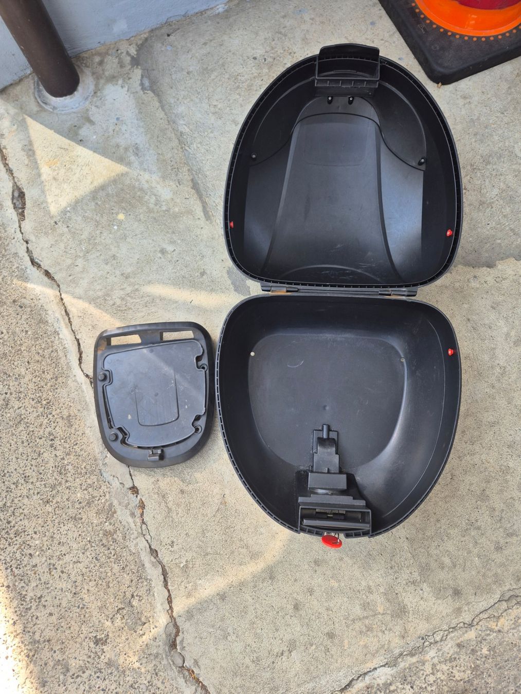 Topcase: top-case pour scooter ou moto – Usato da grenchen venduto da Gdesire 3