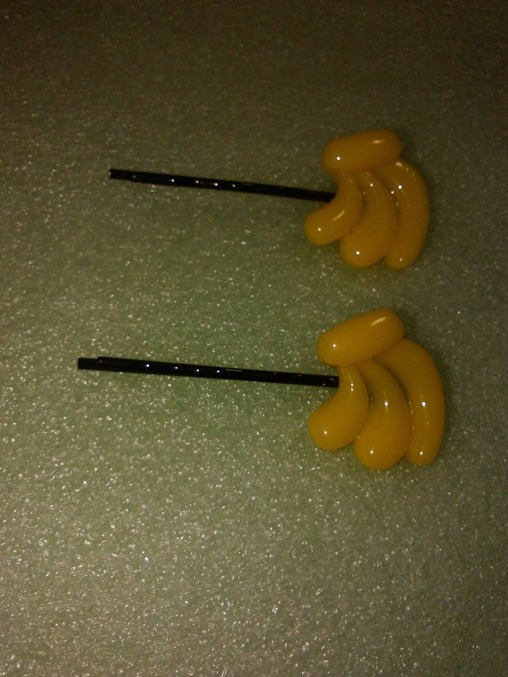 Accessori per capelli: HAARSCHMUCK,,BANANEN,,GELB FARBE – Nuovo (secondo la descrizione) da Basel venduto da bijoutrie_4 1