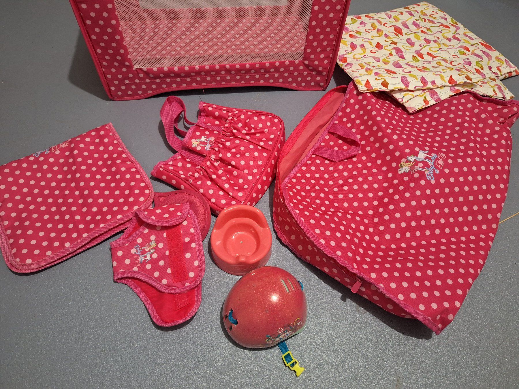 Giocattoli: Komplettes Puppen Reisebett Set – Usato da Neftenbach venduto da sputnik1981 2
