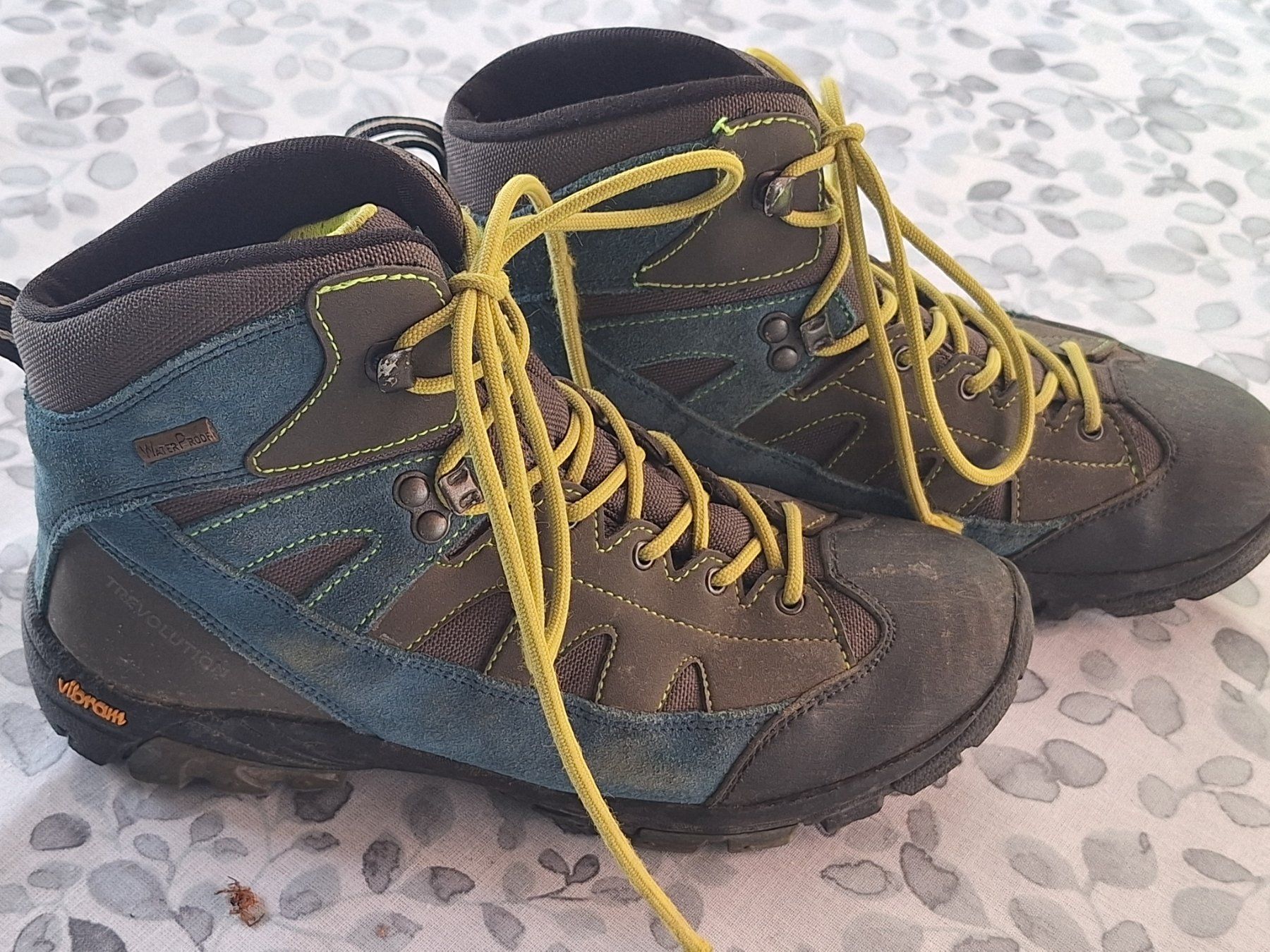 Chaussures garçon: Kinderwanderschuhe Gr. 37 – D'occasion à Malters par Pajas81