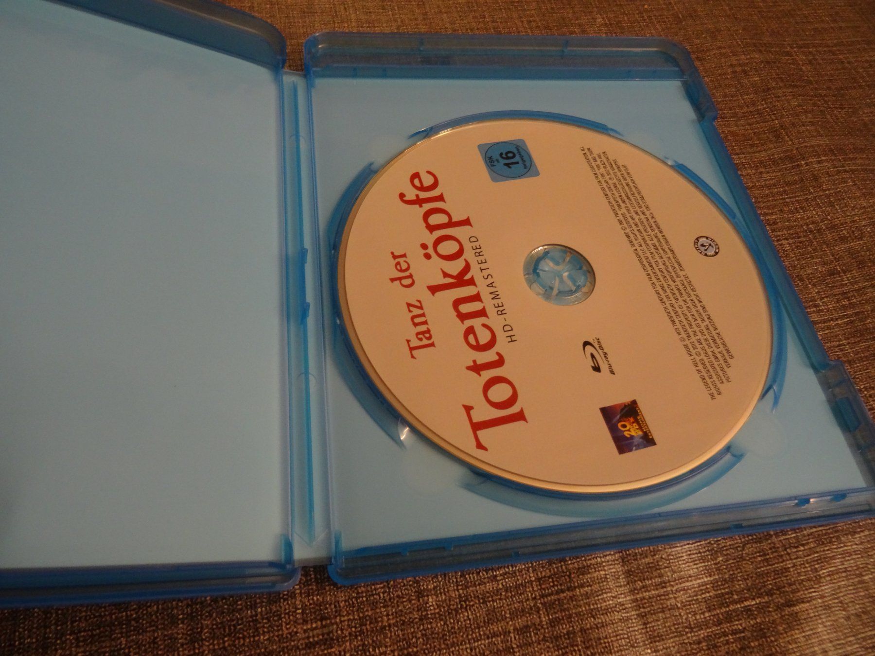 Tutti i DVDs: Blu-ray Tanz der Totenköpfe HD Remastered – Usato da Olten venduto da Disc-Verkauf 1