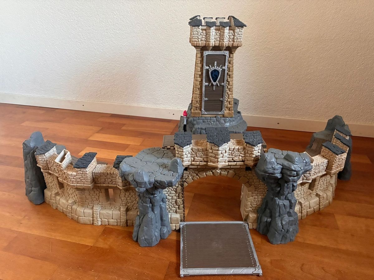 Schleich Giocattoli: Ritterburg der Marke Schleich – Usato da Rossrüti venduto da janick4 6