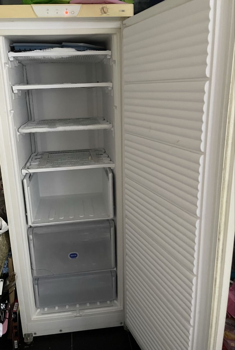 Whirlpool Congélateurs: Gefrierschrank  – D'occasion à Binningen par basilea123