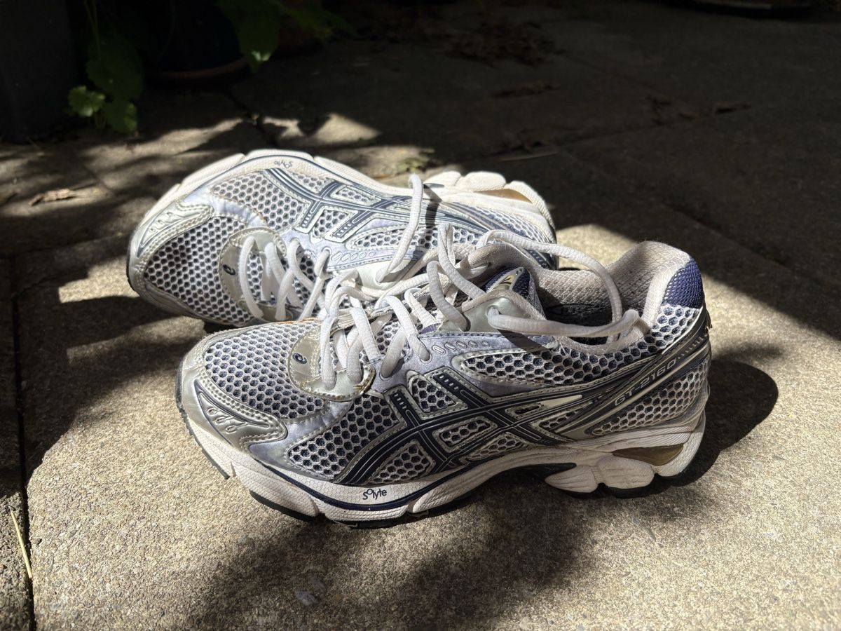 Asics Chaussures femmes: Asics GT-2160 Sneaker 37 – D'occasion à Zürich par Claubieten