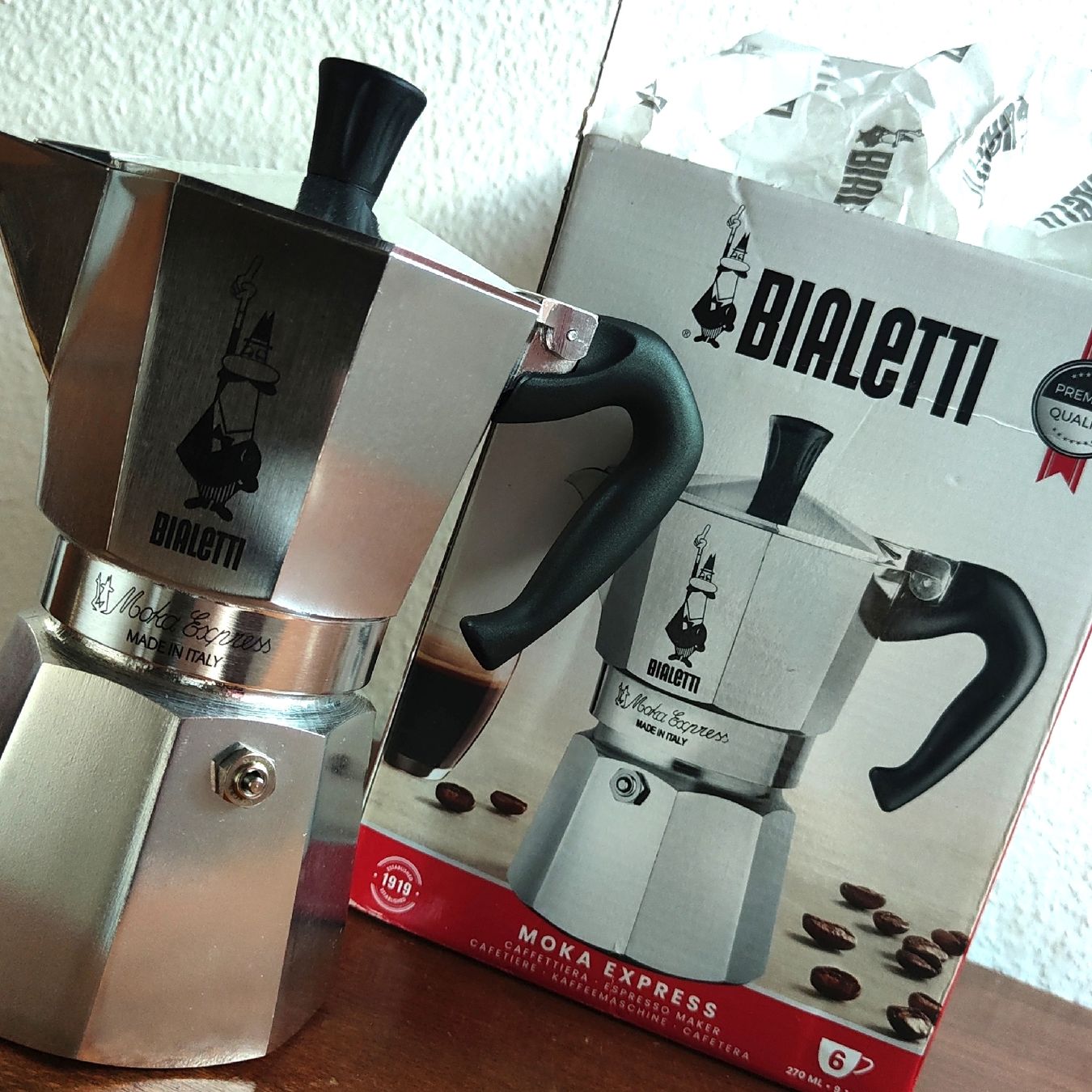 Bialetti Macchine per caffè & Macchine per espresso: Cafetiere Bialetti moka express neuve – Nuovo e nell'imballaggio originale da Biel/Bienne venduto da notfun 4