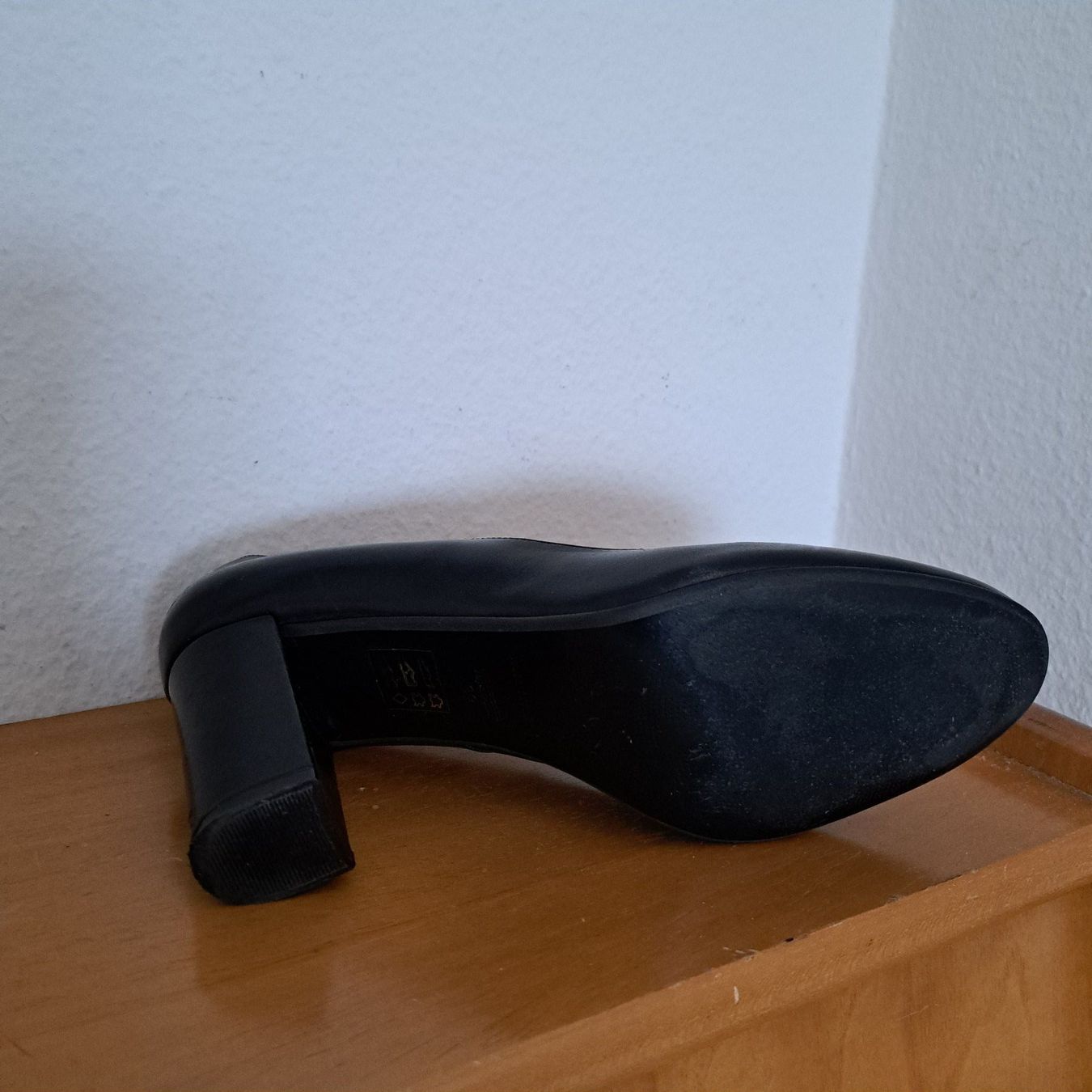 Scarpe da donna: Lederpumps "San Marina" – Usato da Grüningen venduto da Tappio 3