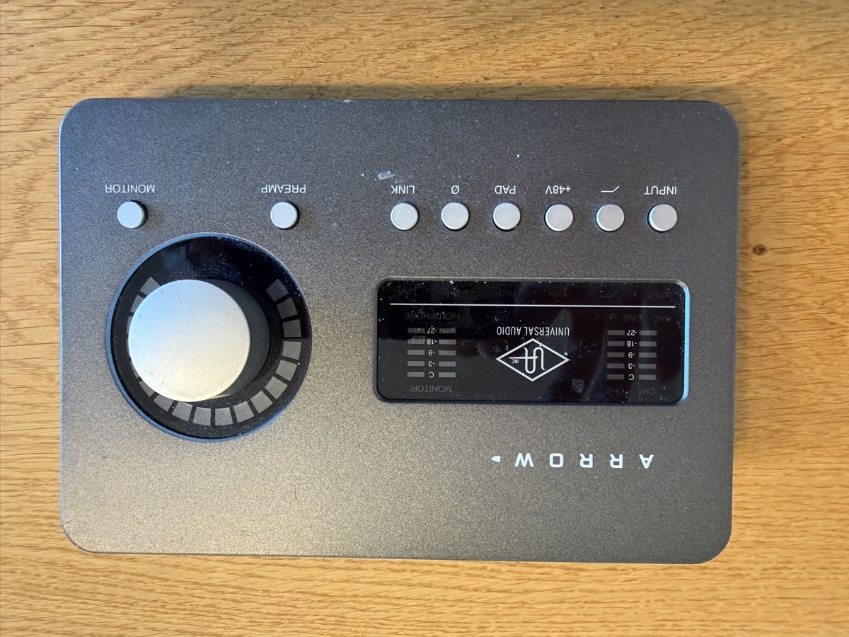 Universal Audio Attrezzatura per studi di registrazione: Universal Audio Arrow Solo – Usato da Ibach venduto da tob_9657