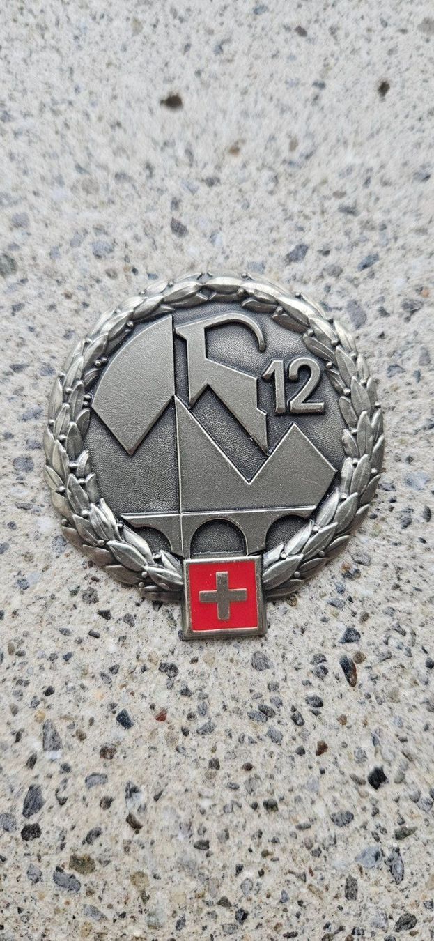 Schweizer Armee Placchette & Badge: *** Beretemblem Silber Schweizer Armee *** – Nuovo e nell'imballaggio originale da Riedholz venduto da fr_sIruP