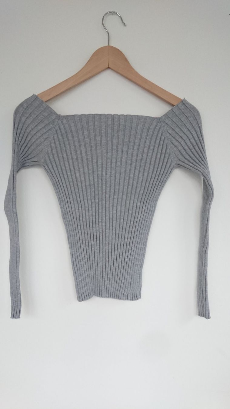 Mango Maglioni & Felpe: Kurzer Damen Pullover MNG Gr. M Grau – Usato da Hallau venduto da CHACLA