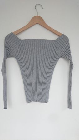 Kurzer Damen Pullover MNG Gr. M Grau